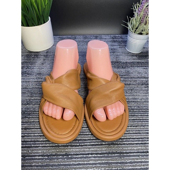 Everlane The Day Twist Size 7.5 Desert Tan Nappa Leather Slide Sandals MRP$145/H - Picture 2 of 10